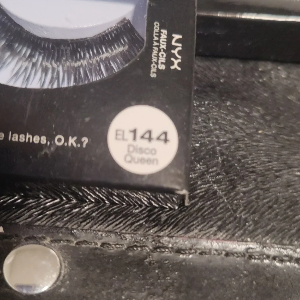 Lot of 10 NYX DISCO QUEEN faux lashes and glue